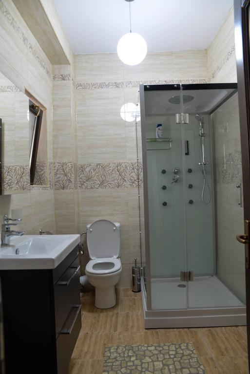 Pensiunea Luminita Targu Jiu Bagian luar foto