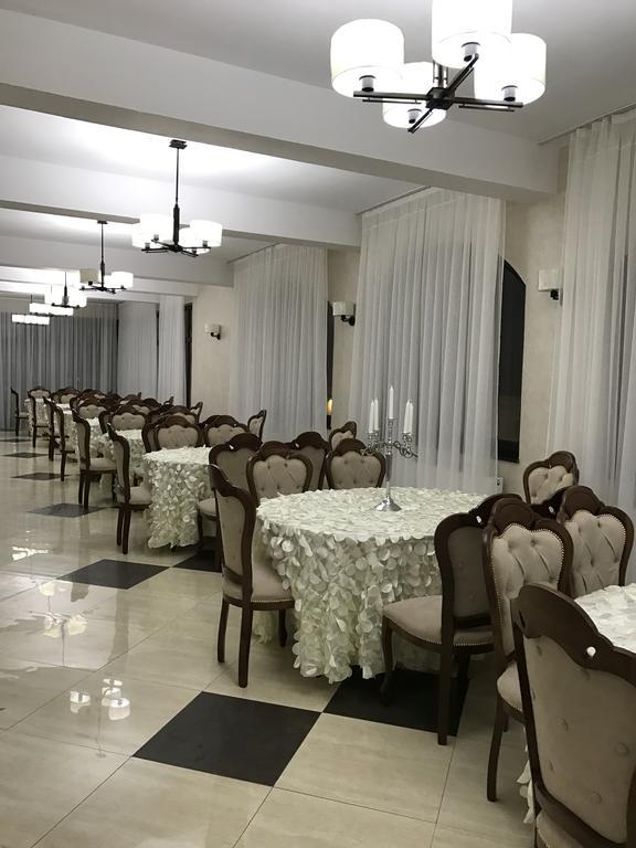 Pensiunea Luminita Targu Jiu Bagian luar foto